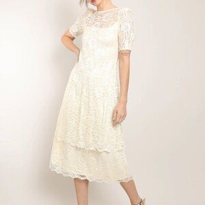 JC Penny Vintage Tiered Lace Midi Prom/Wedding Dress Ivory Women’s Size 11/12